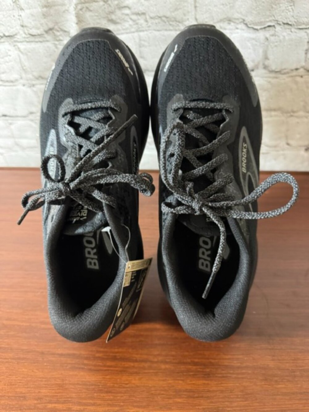 Brooks Divide 5 GTX Waterproof Trail Running Shoes Black Women's 7 NWB‎ - Picture 3 of 8